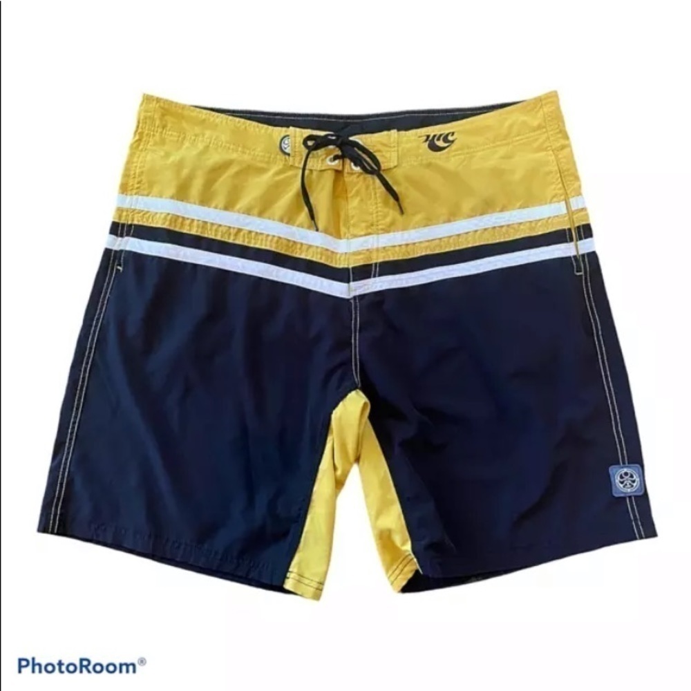 HIC Hawaiian Island Sz 42 Stretch Board Shorts